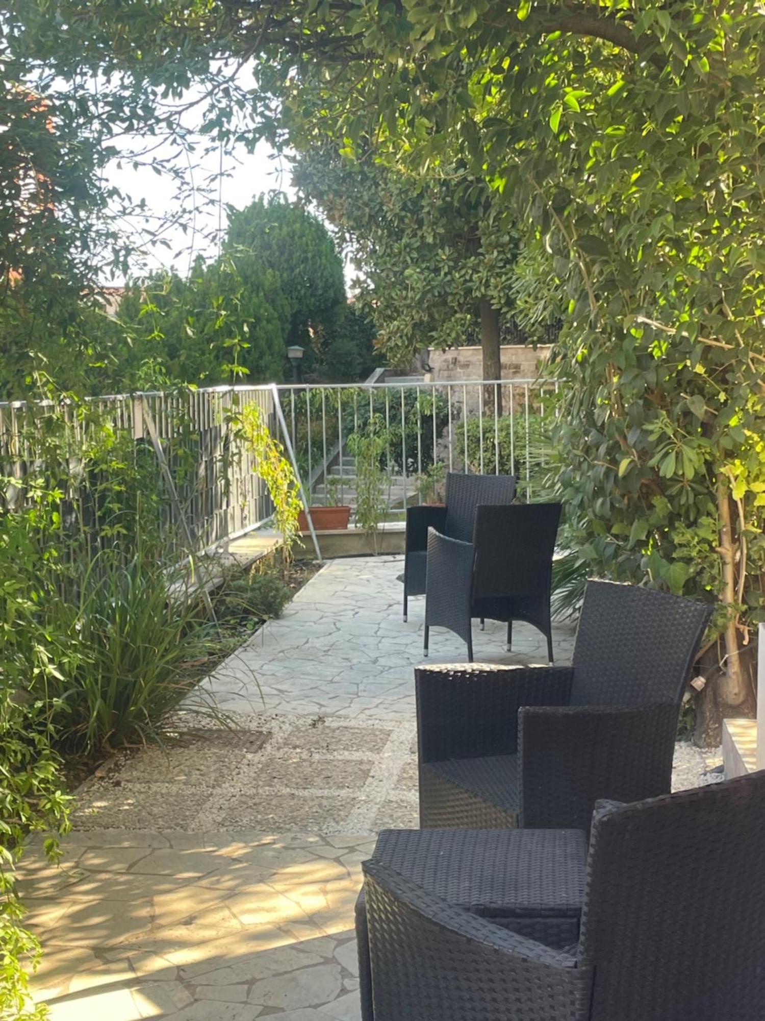 Apartmán Chez Nous Řím Exteriér fotografie